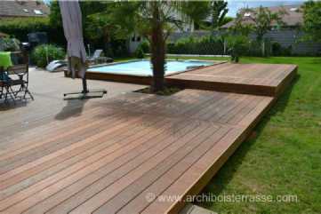 piscine et terrasses bois sur deux niveaux
